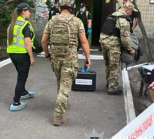 У Києві від вибуху в квартирі загинули двоє людей, ще одна постраждала