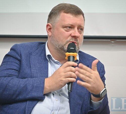 Олександр Корнієнко: «Голосуватимемо навіть руками, ногами, якщо треба буде приймати бюджет і платити військовим»