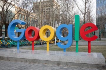 Китай припиняє антимонопольне розслідування щодо Google на тлі перемовин зі США