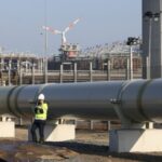 Bloomberg: ЄС розглядає можливість відмови від російського СПГ на рік раніше