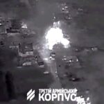 Впритул із танка — Третій корпус показав «розпаковку» будівлі з окупантами