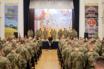 Знання ведуть до перемоги: Денис Шмигаль відвідав Київський військовий ліцей імені Івана Богуна