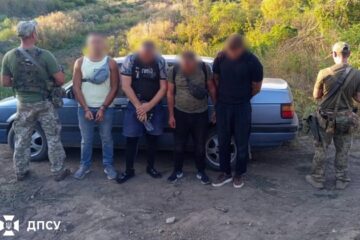 Ховались за 4-річною дитиною: на Одещині прикордонники викрили цинічних ухилянтів