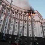 Унаслідок ворожої атаки вперше пошкоджена будівля Уряду
