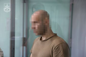 У Харкові судять окупанта, причетного до розстрілу українських полонених у Вовчанську