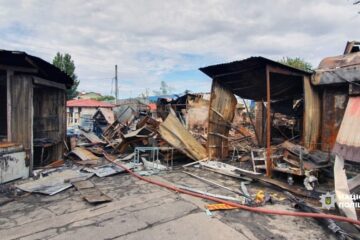 Росіяни обстріляли Херсонську область, постраждали чотири людини, зокрема двоє поліцейських