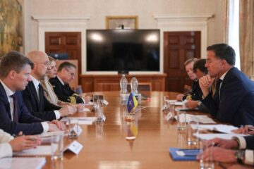Міністр оборони України обговорив оборонні потреби з Генеральним секретарем НАТО