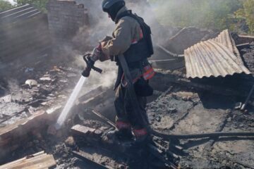 Російська армія атакувала два райони Дніпропетровщини, є поранені