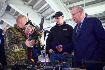 Єврокомісар Андрюс Кубілюс відвідав найбільшу виставку оборонних технологій Defence Tech Valley у Львові