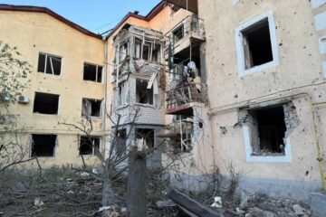 Окупанти вдарили по житловим будинкам у Дружківці: 7 поранених, серед них — дитина