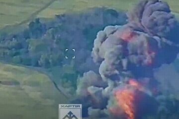 Навіть ворожий РЕБ не завадив: дрони-камікадзе знищили склад боєприпасів окупантів