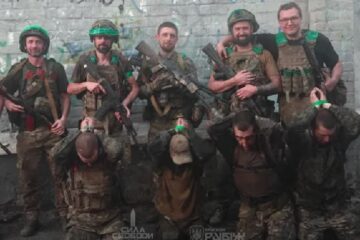 «Одного мухи зʼїли заживо» — полонені ворожі розвідники розповіли про реалії своєї служби