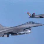 На хвіст F-16 посадили дрон: задіяли «Валькірію» зі штучним інтелектом
