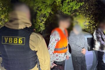 На Закарпатті адвокат організував схему для ухилянтів