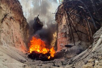 «Висуваються, а листя впало, дерева голі», — поблизу Покровська ворожі штурми уповільнює волога земля