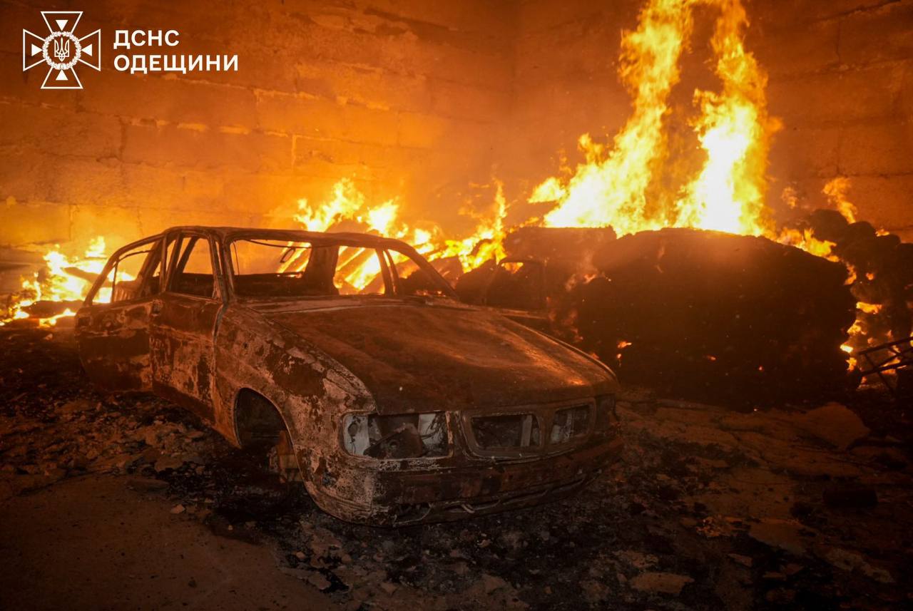 Окупанти масовано атакували Одещину ударними безпілотниками