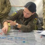 Її ім’я викарбували на кришталевому мечі: офіцерка ТрО стала найкращою на курсі НАТО