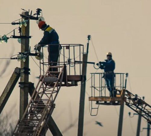 У Запоріжжі після удару росіян електропостачання відновили для майже 20,5 тисяч абонентів