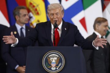 Трамп підписав угоду про припинення вогню в Газі