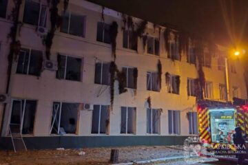 РФ обстрілювала Харківщину авіабомбами та дронами, пошкоджено цивільну інфраструктуру