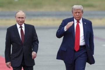 ​ЗМІ: підготовка зустрічі Трампа й Путіна відкладається