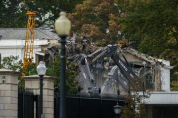 У Білому домі підтвердили, що повністю знесуть східне крило