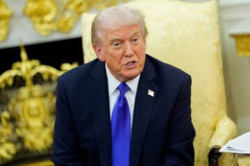 Трамп пояснив небажання передати Україні Tomahawk “технічною складністю”
