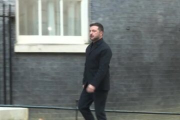 Зеленський прибув до Лондона на засідання “коаліції охочих”