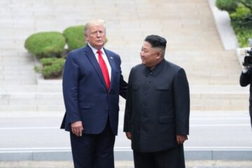 ​Південна Корея просить Трампа зустрітися з Кім Чен Ином