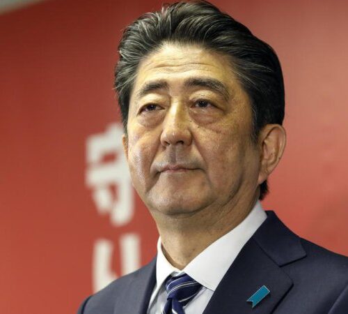 Підозрюваний у вбивстві експрем’єра Японії визнав провину