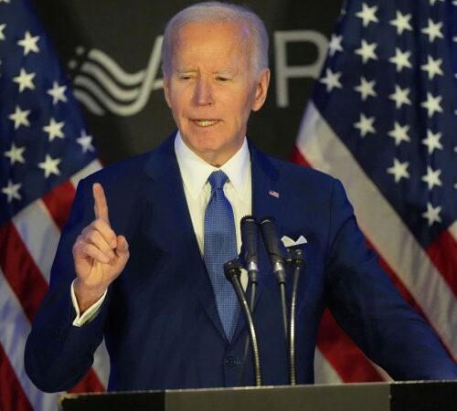 Звіт комітету Палати представників поставив під сумнів деякі рішення Байдена через вплив на нього радників