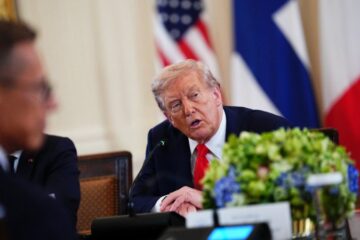 Зустріч Трампа і Сі відбудеться завтра. Американський лідер вважає, що на неї піде до чотирьох годин