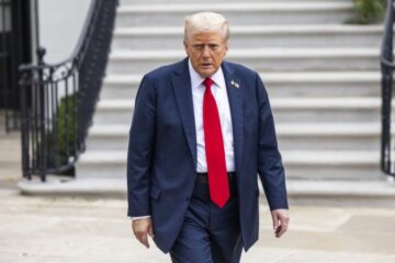 Трамп провів зустріч із лідером Китаю і завершив на цьому азійське турне