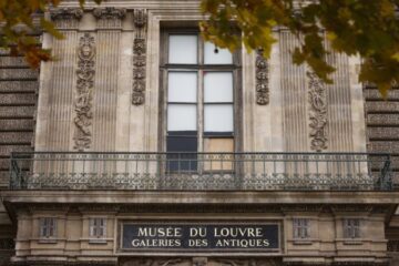 Поліція заарештувала ще п’ятьох підозрюваних у причетності до пограбування Лувру