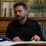 Зеленський підписав закони про продовження воєнного стану і мобілізації