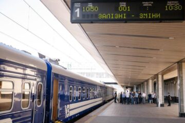 Росія вночі атакувала залізницю в двох областях