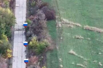 Нові трупи змішуються зі старими — «Скеля» ганяє переляканих окупантів посадками та дорогами смерті