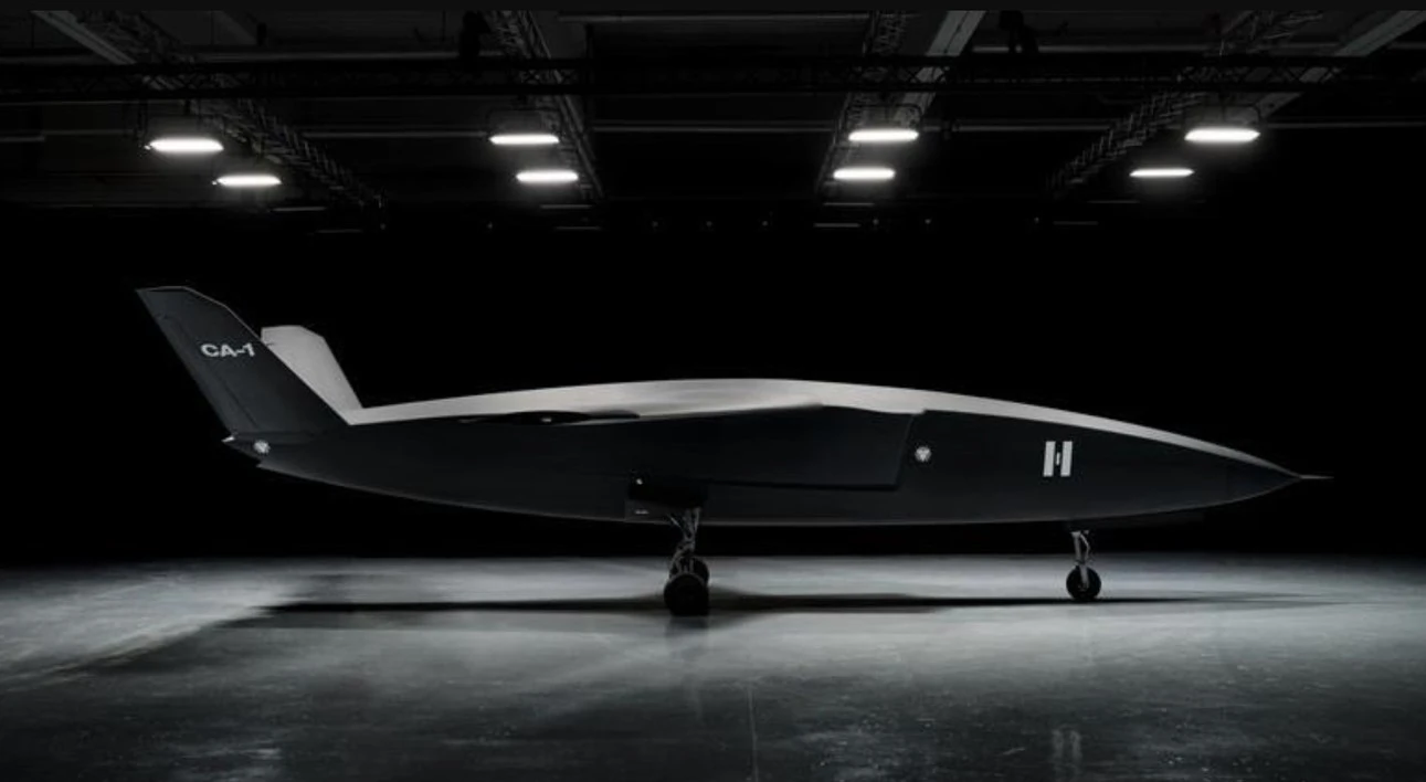 Автономний бойовий літальний апарат CA-1 Europa, спроєктований для роботи як самостійно, так і в скоординованих роях. Фото: Helsing