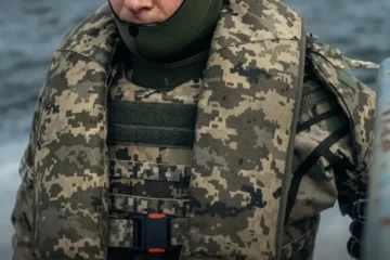 ДОТ Міноборони вперше закуповує бронежилети з елементом позитивної плавучості