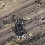 Дистанційне мінування від ССО: двоє окупантів підірвалися на мотоциклі