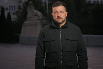 Підготовка до розмови з Трампом і рішення щодо Одеси — ключові теми звернення Президента