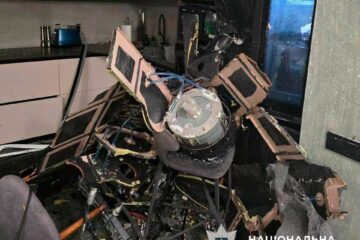 «Шахед» на кухні та на балконі: поліція Києва вилучила два нерозірвані дрони з житлових будинків