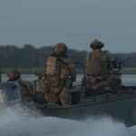 Швидкість, точність, координація: морпіхи та ССО відточили водні маневри під час спільних навчань