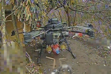 Добомбився: дронарі 28-ї бригади знищили важкий коптер ворога на точці злету