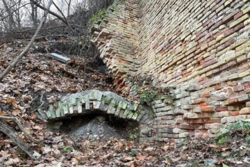 На Замковій горі знайшли ділянку мурів Флорівського монастиря