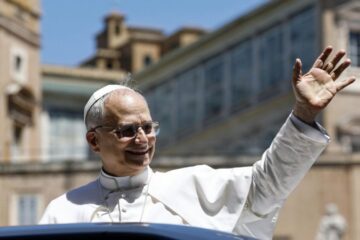 Ватикан повернув 62 артефакти корінним народам Канади