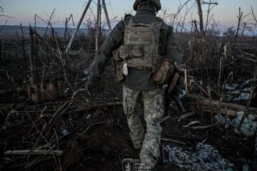 Від початку доби на фронті відбулося 164 бої