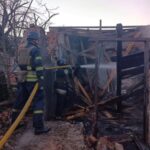 Головне за ніч та ранок неділі, 16 листопада: майже 180 боєзіткнень, удари по Одещині, ураження Новокуйбишевського НПЗ