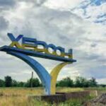 Росіяни атакували дроном чоловіка у Херсоні