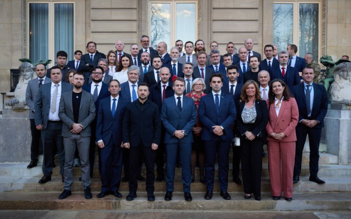 Зеленський: Україна готова до спільного виробництва дронів із Францією